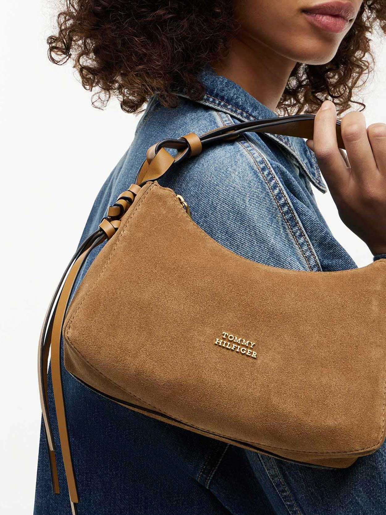 Bolsa de Ombro em Couro com Textura Aveludada