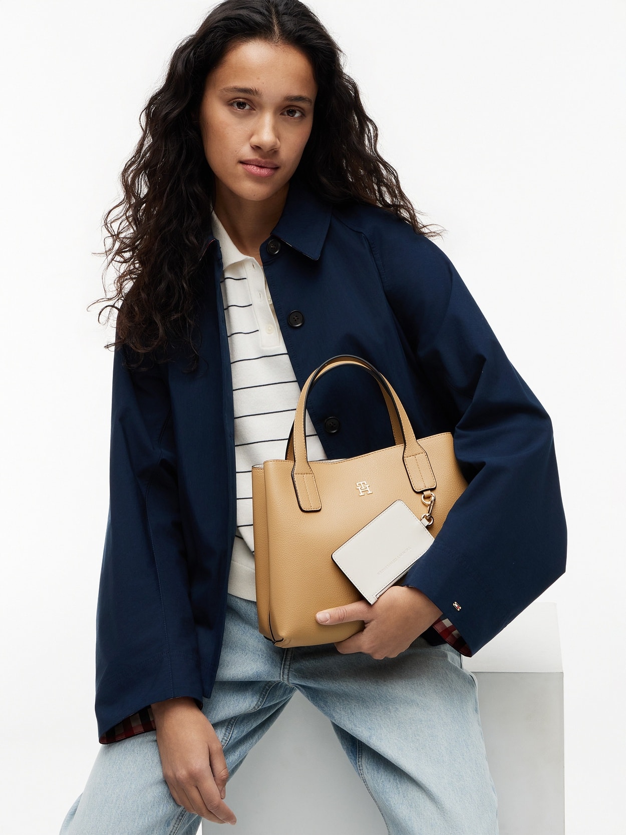 Bolsa Mini Hilfiger Icon com Alça de mão e Transversal Removível