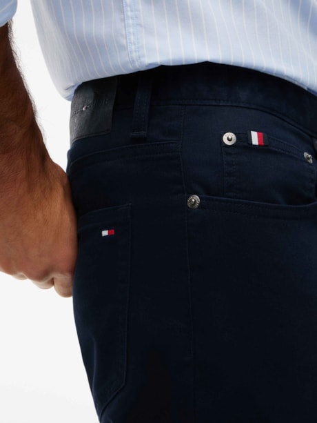 Calça Denton Slim Reta com Cinco Bolsos