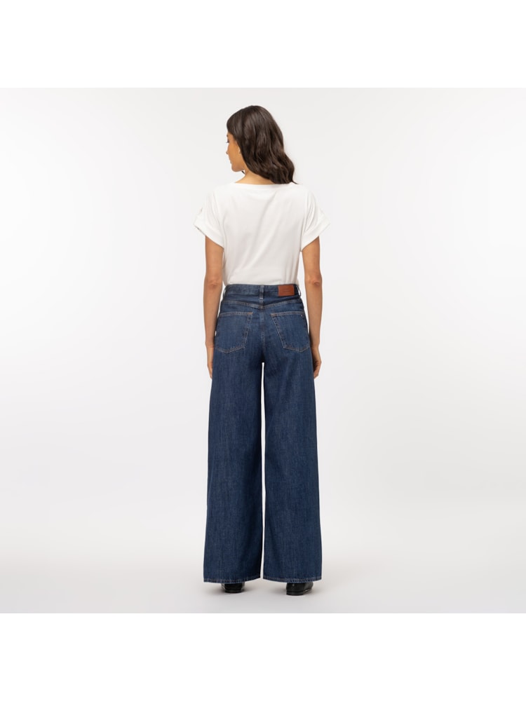 Calça Jeans de Cintura Alta e Perna Larga