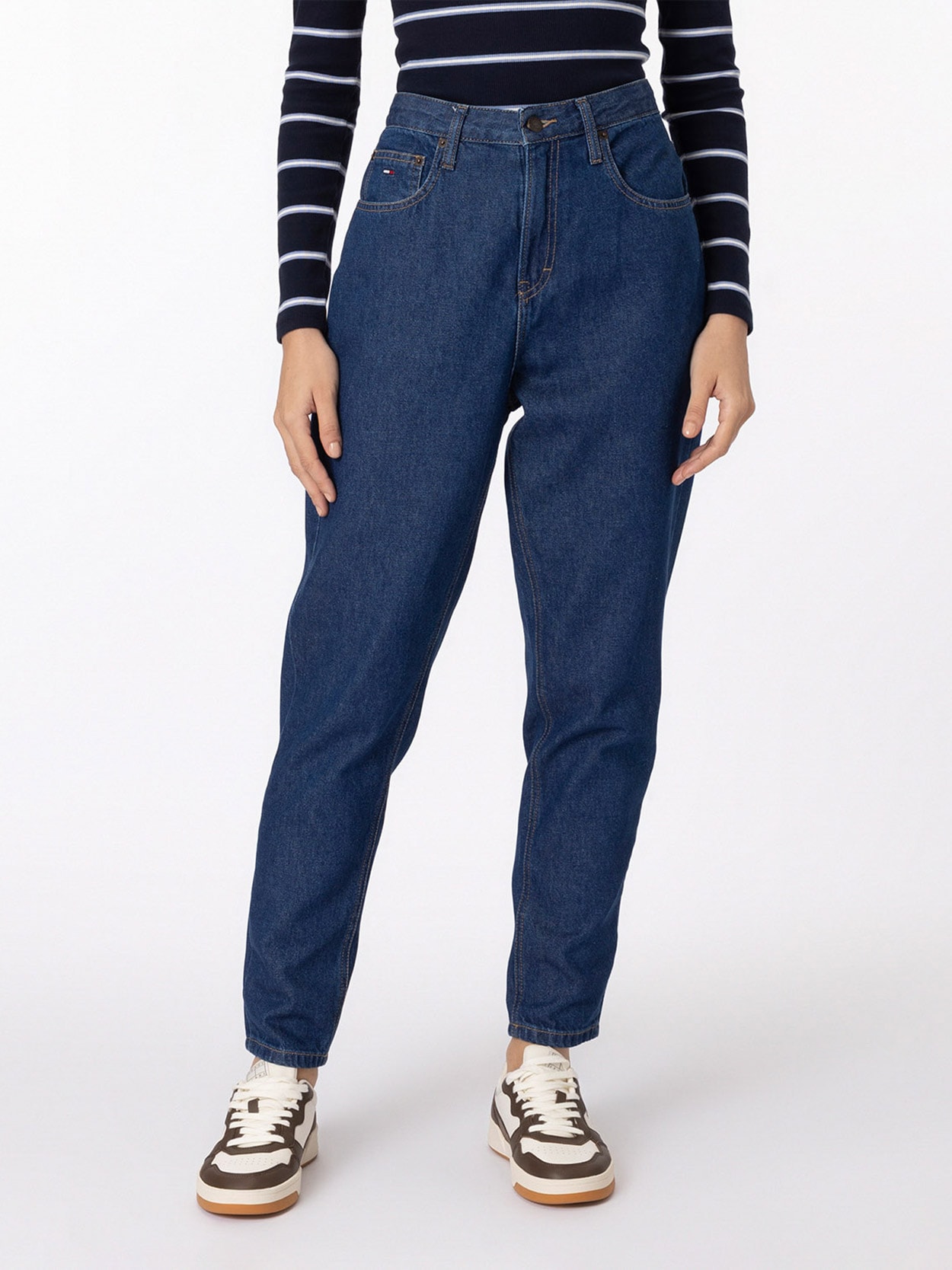 Calça Jeans Mom Cintura Alta Corte Afunilado