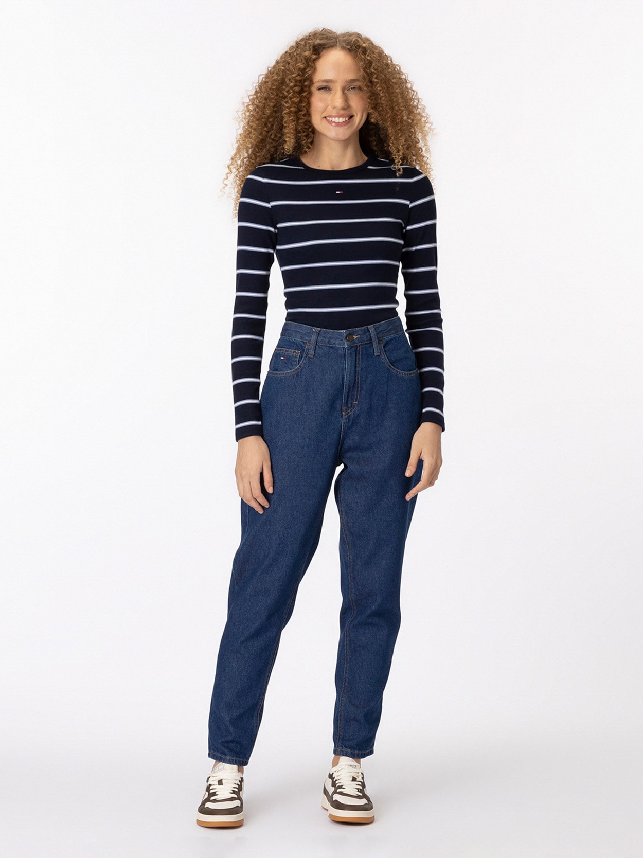 Calça Jeans Mom Cintura Alta Corte Afunilado
