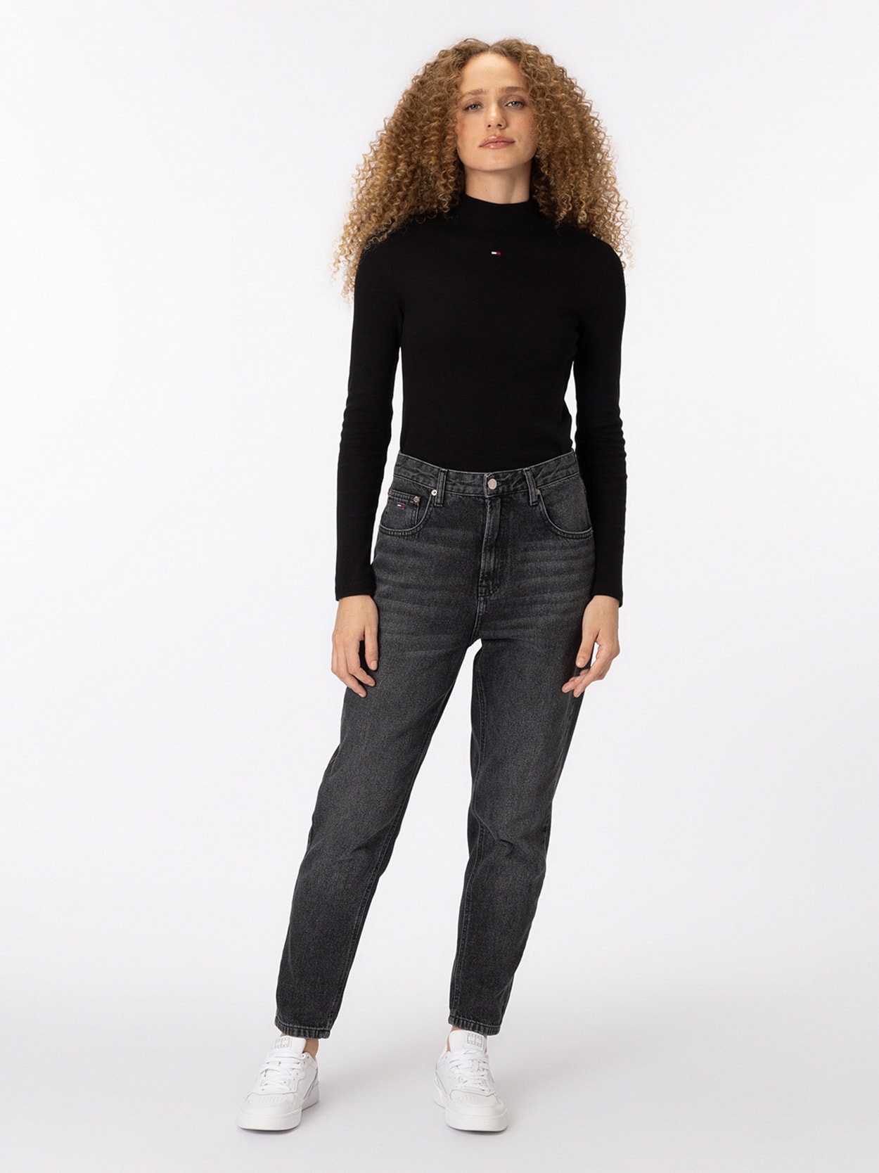 Calça Jeans Mom Cintura Ultra Alta Corte Afunilado