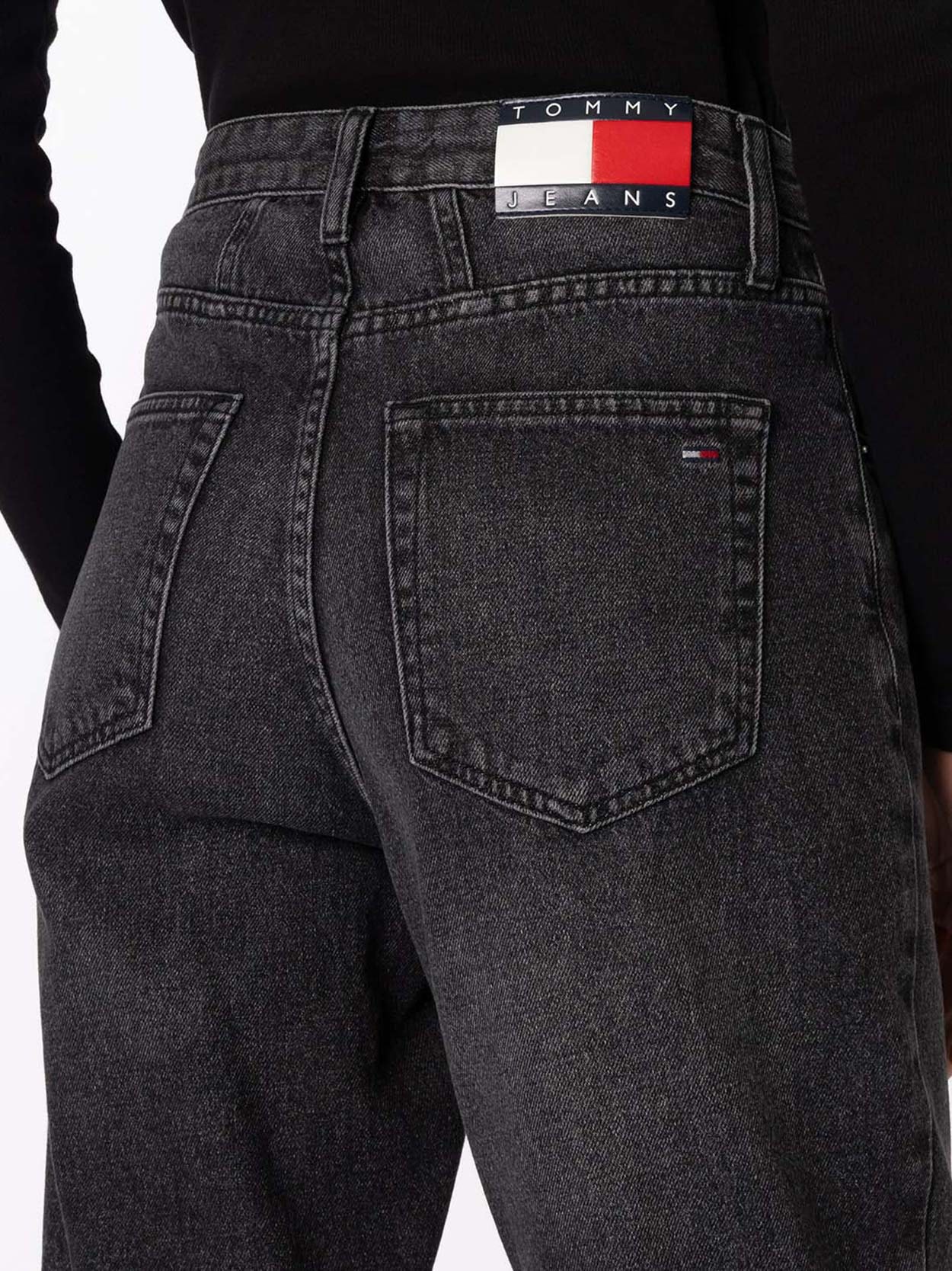 Calça Jeans Mom Cintura Ultra Alta Corte Afunilado