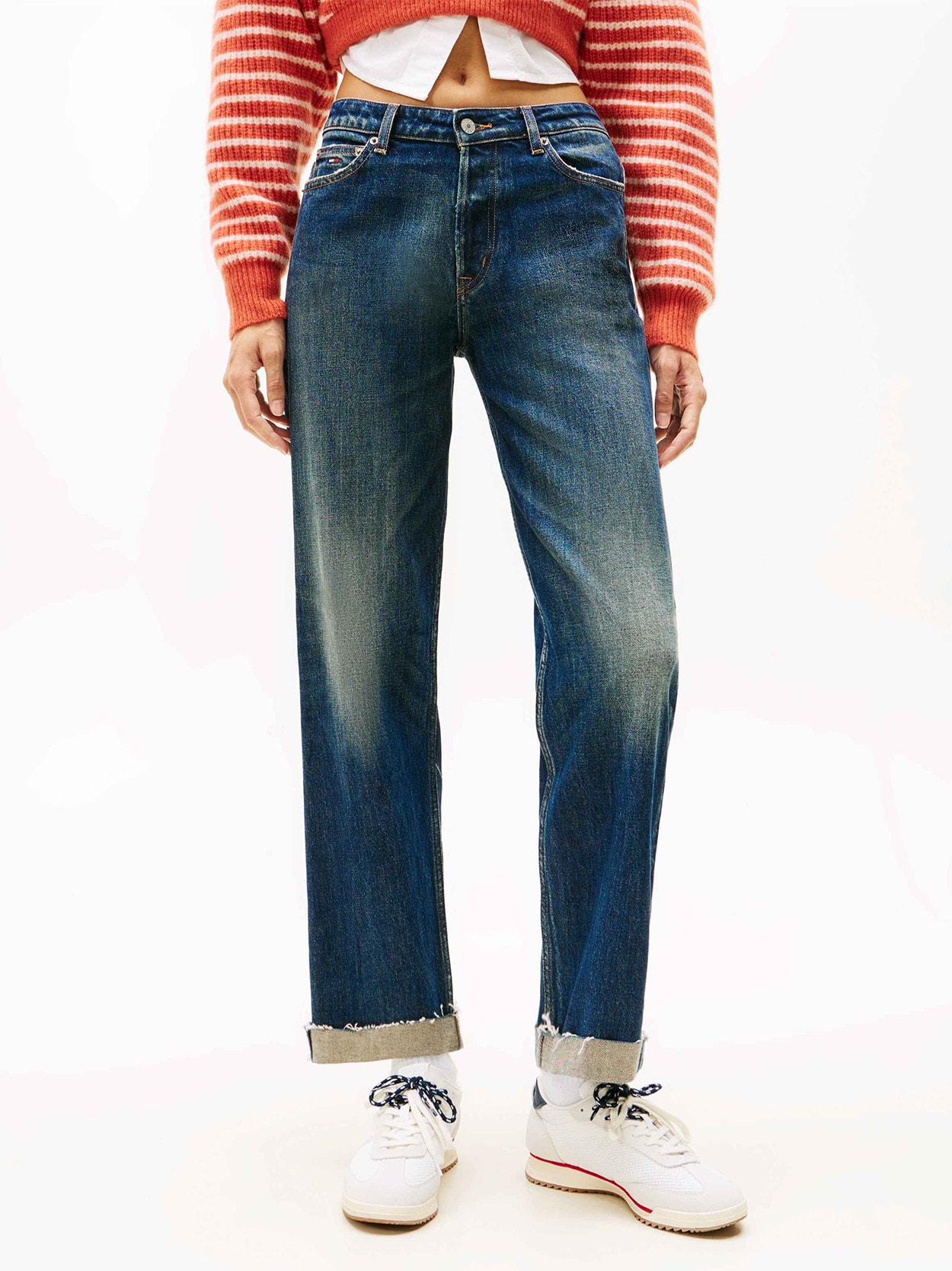 Calça Jeans Reta e Justa de Cintura Média