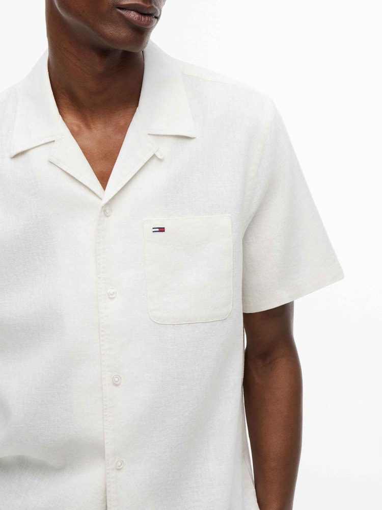 Camisa Manga Curta em Mix de Linho Regular Fit