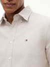 Camisa Oxford com Bordado de Bandeira de Corte Regular