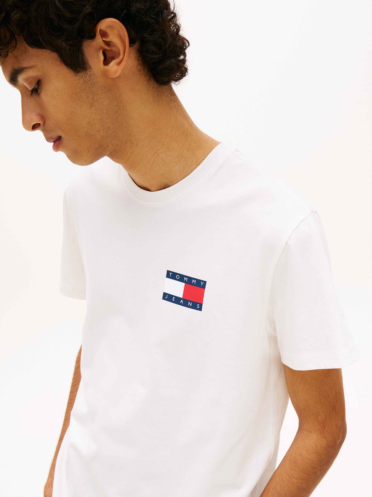 Camiseta Bandeira Clássica Tommy Jeans