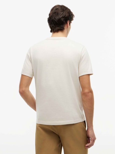 Camiseta Clássica Gola C