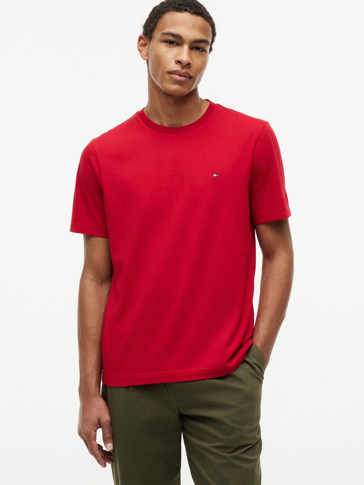 Camiseta Clássica Gola C