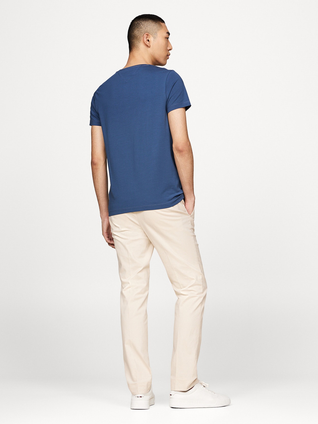 Camiseta Clássica Gola C Slim