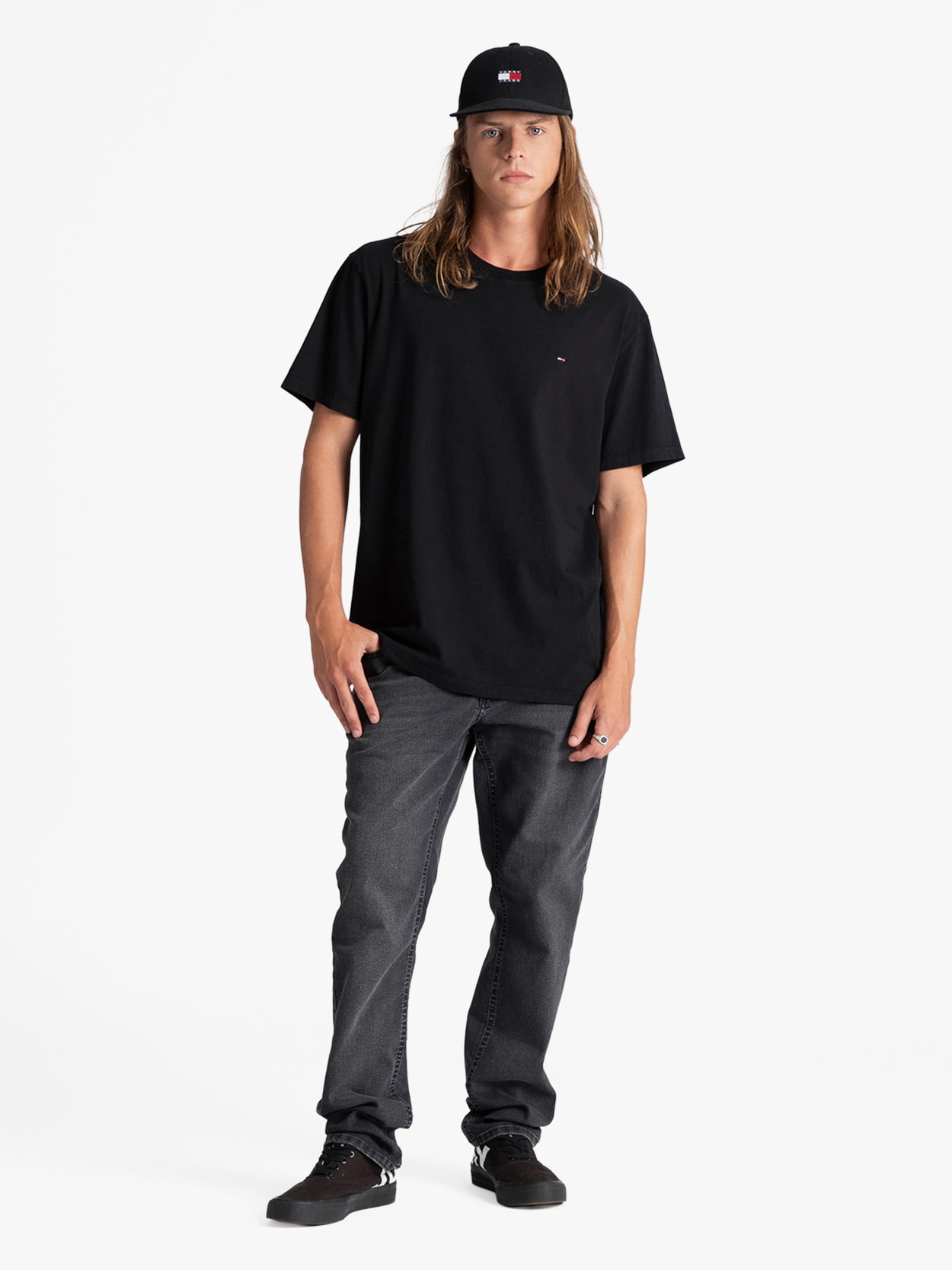 Camiseta Clássica Gola C Tommy Jeans