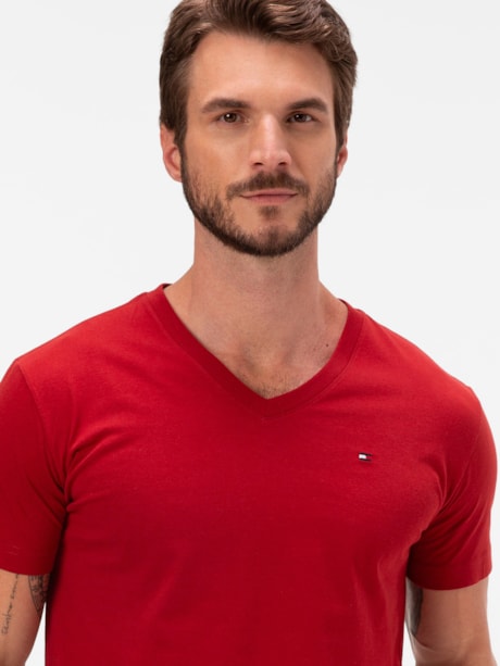 Camiseta Clássica Gola V