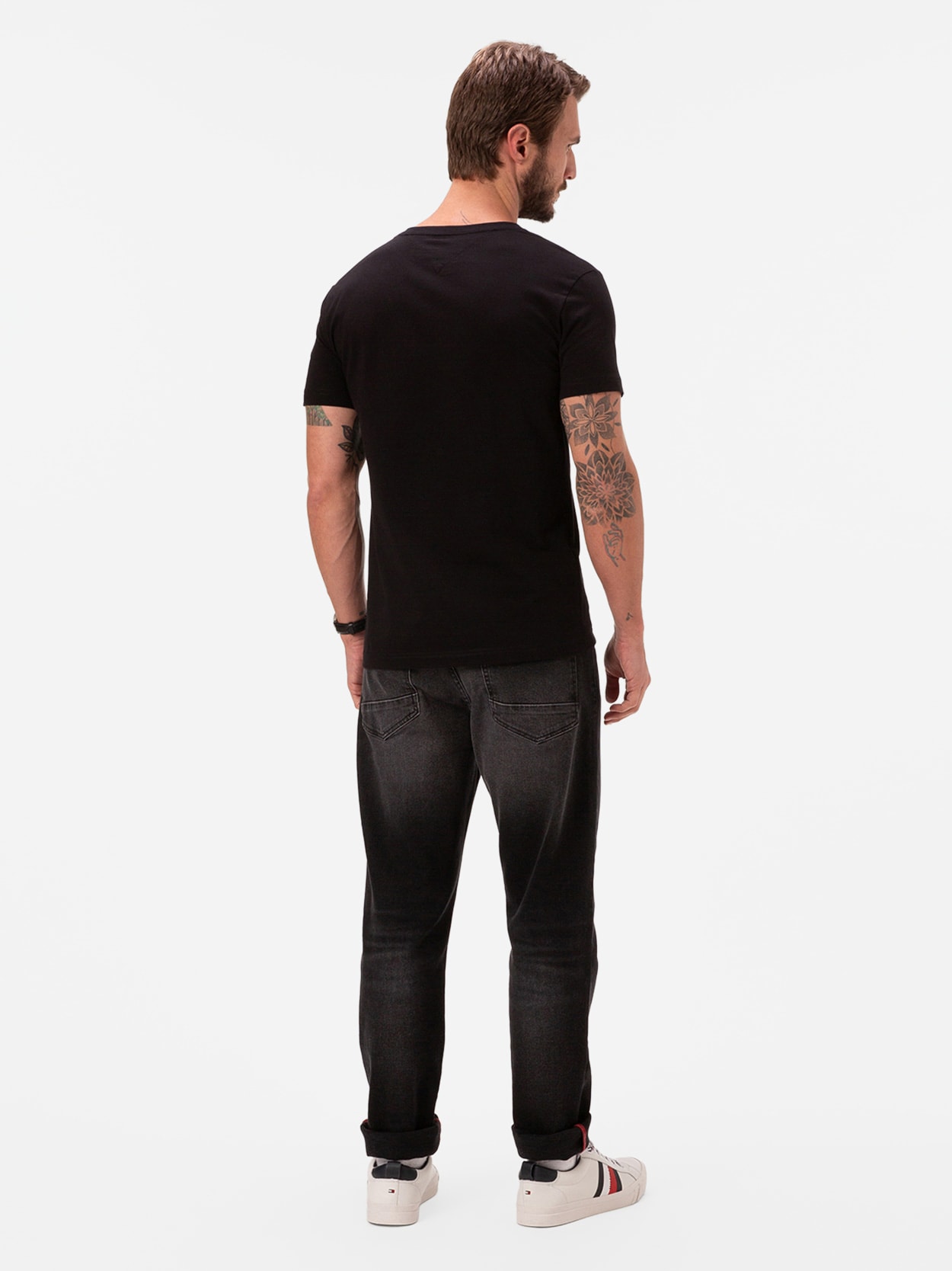 Camiseta Clássica Gola V