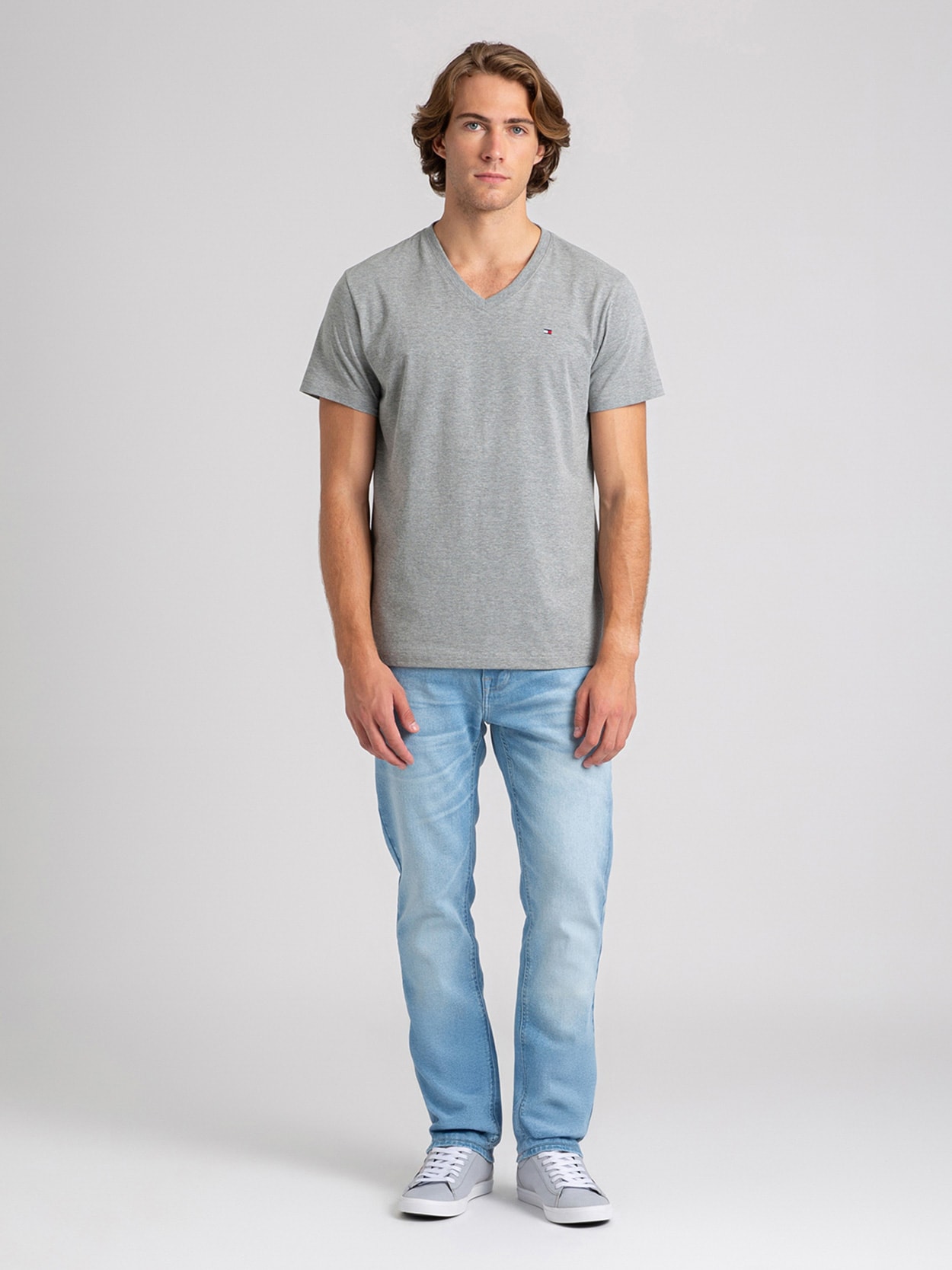 Camiseta Clássica Gola V