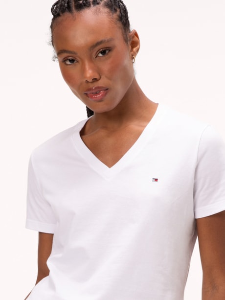 Camiseta Clássica Gola V