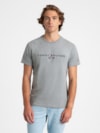 Camiseta Clássica Logo