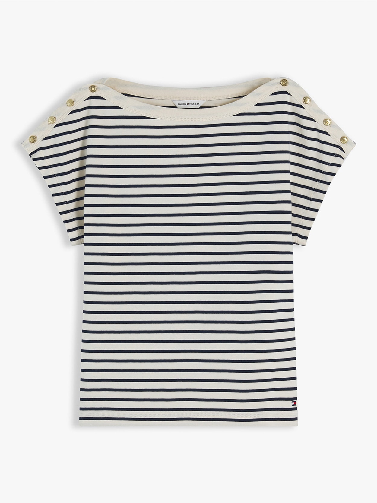 Camiseta com Decote Canoa e Botões Dourados