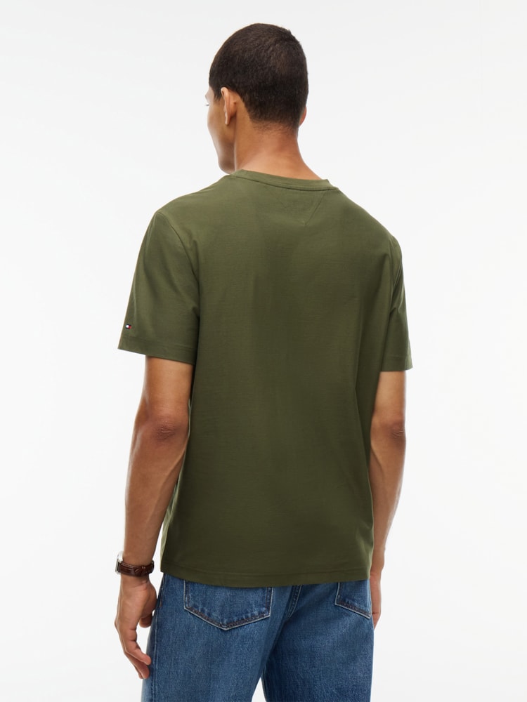 Camiseta com Estampa de Logo