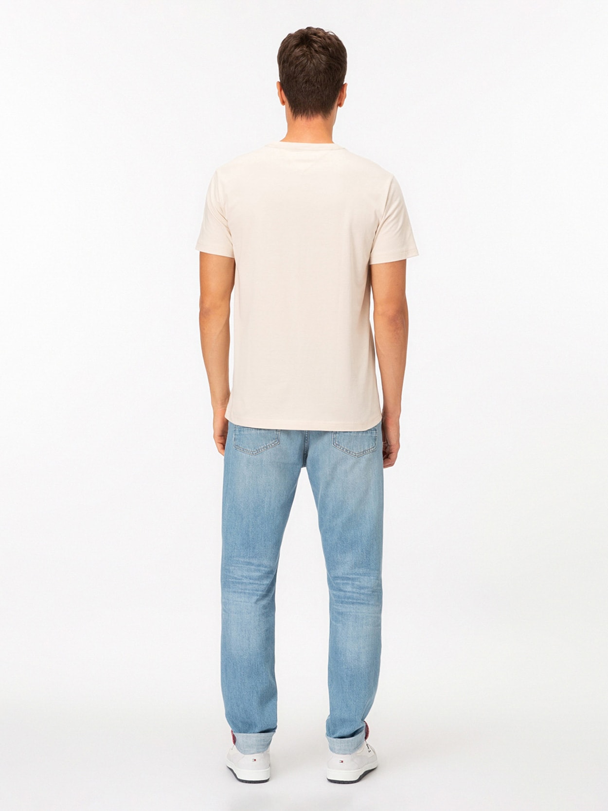 Camiseta com Estampa Listrada Assinatura
