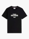 Camiseta com Gola C e Logo Contrastante