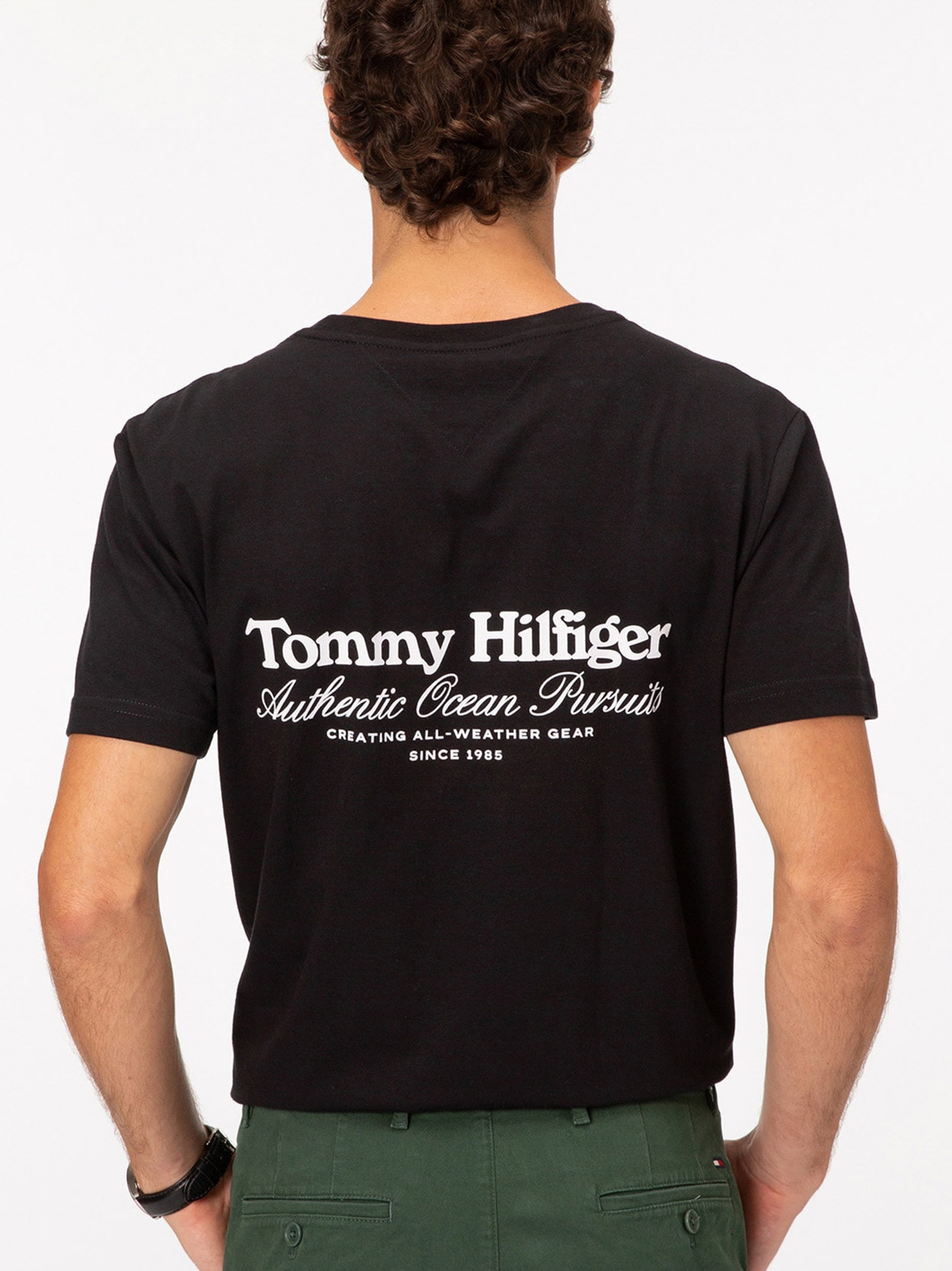 Camiseta com Logo no Peito e nas Costas