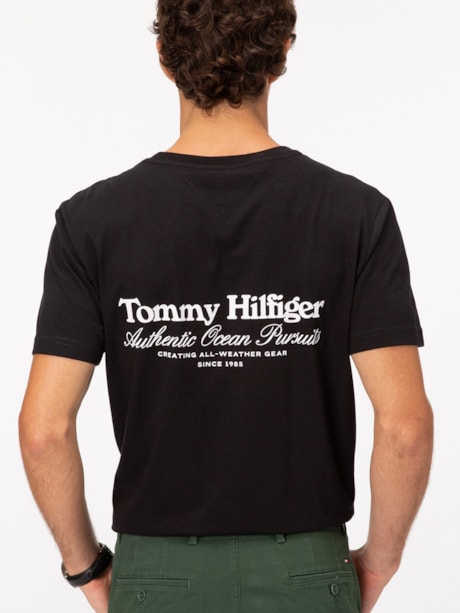 Camiseta com Logo no Peito e nas Costas