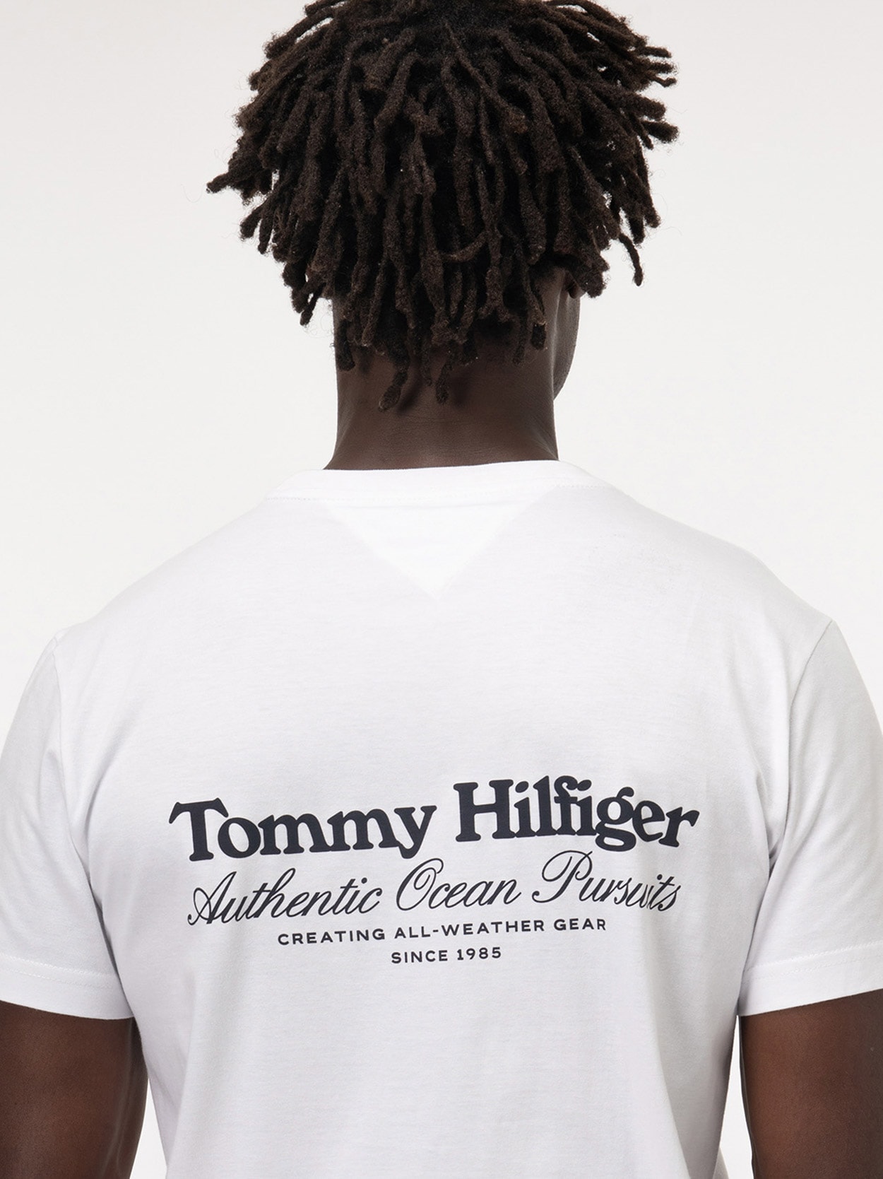Camiseta com Logo no Peito e nas Costas