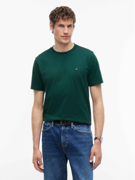 Camiseta de Gola C com Bordado de Bandeira