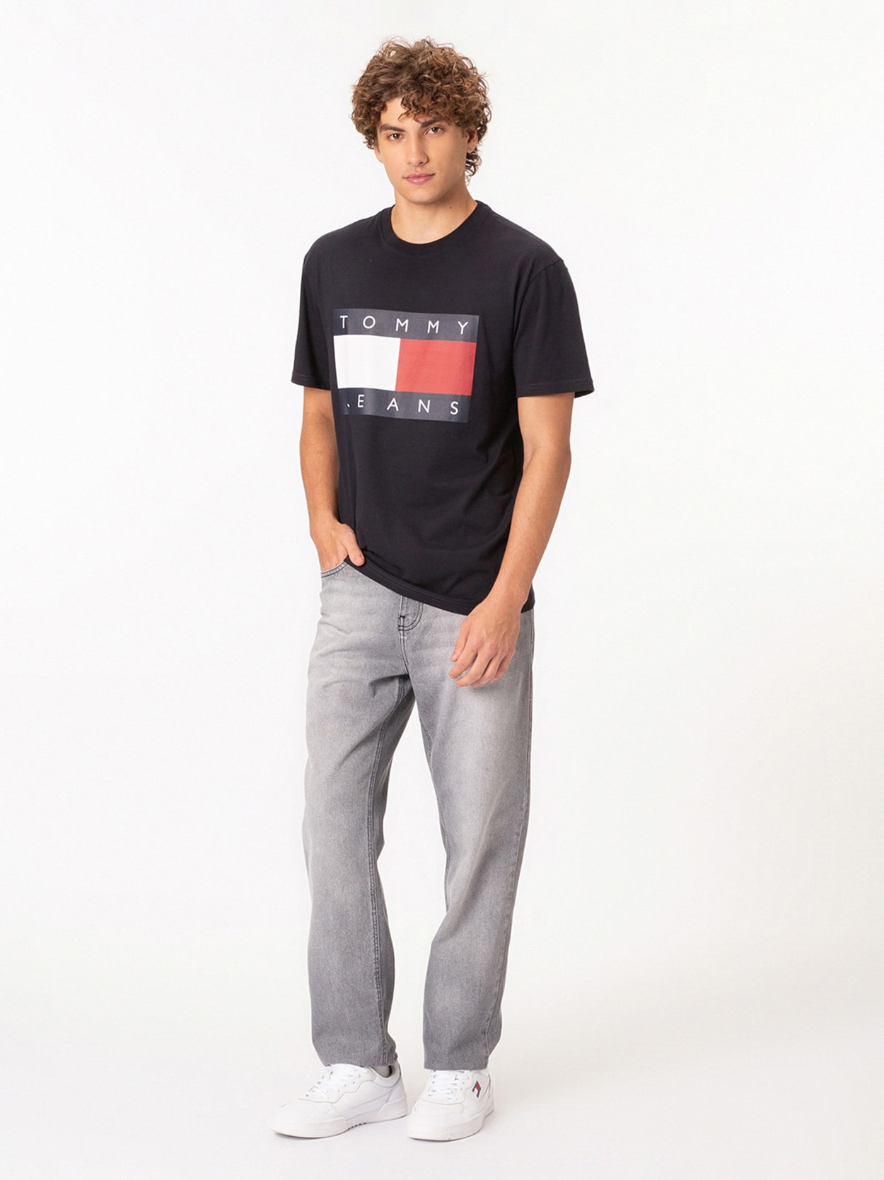 Camiseta de gola redonda com emblema da bandeira