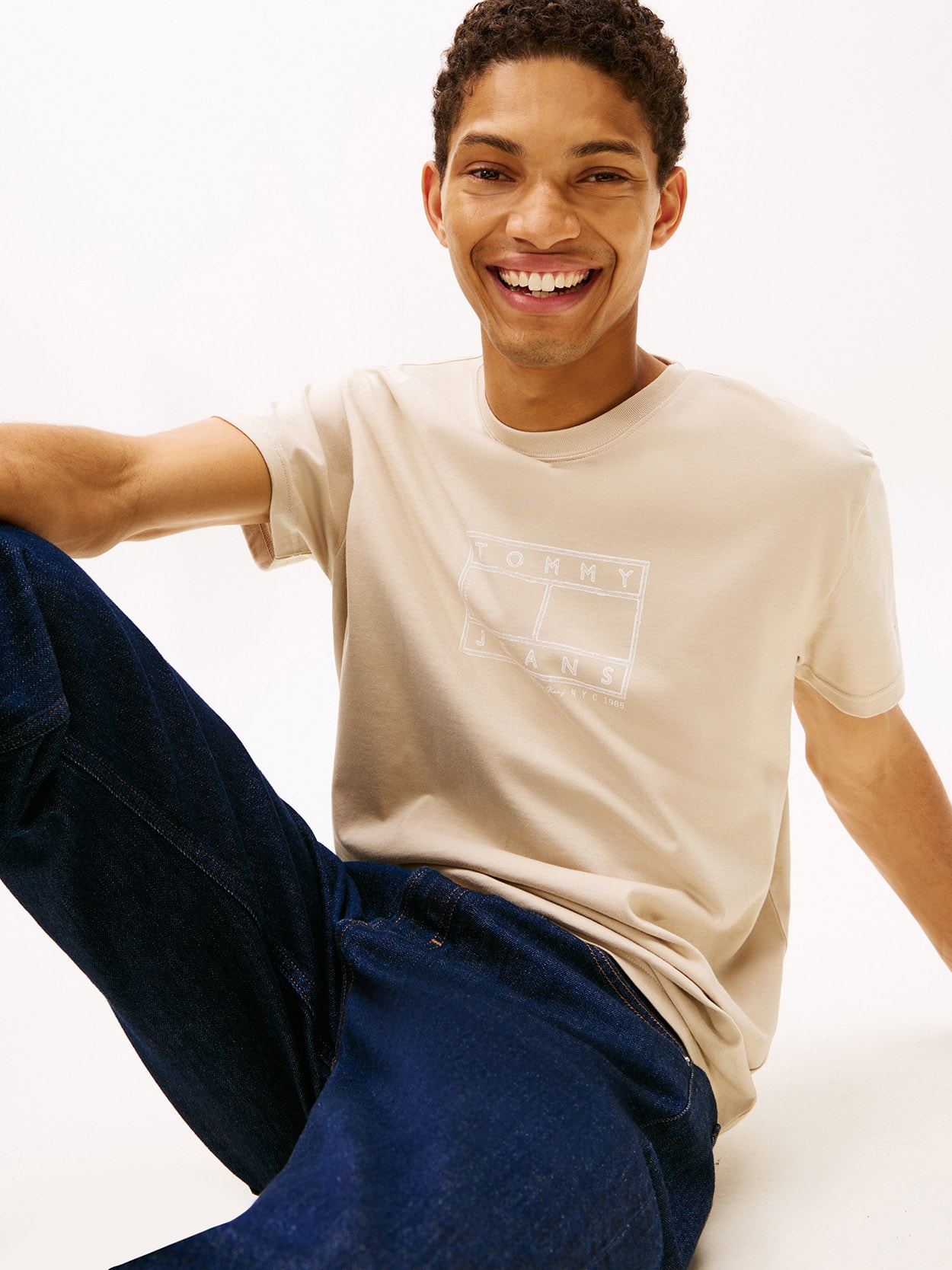Camiseta de gola redonda com estampa de logo