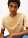 Camiseta de gola redonda com logo exclusivo nas costas