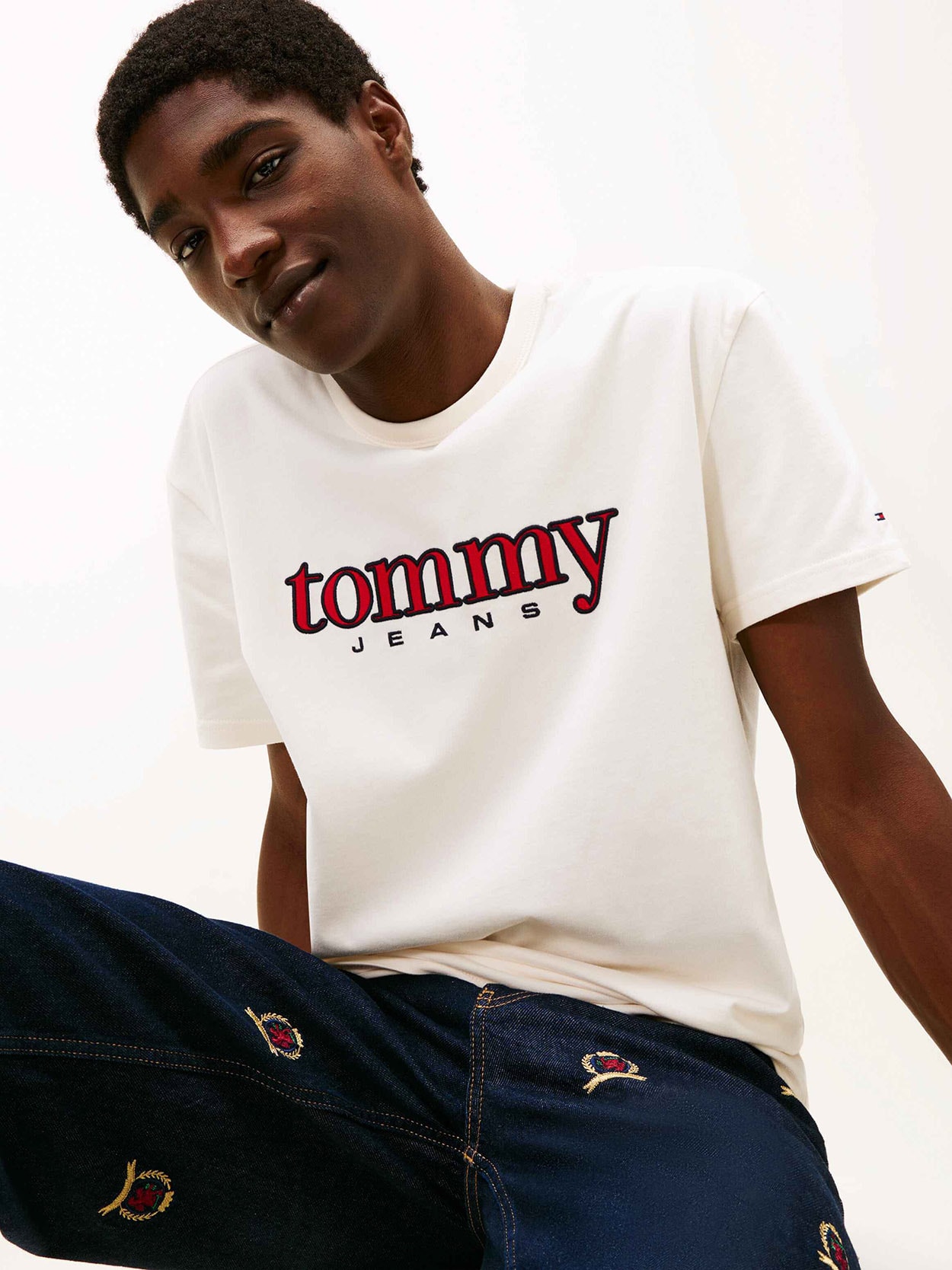 Camiseta de Malha com Aplicação de Logo