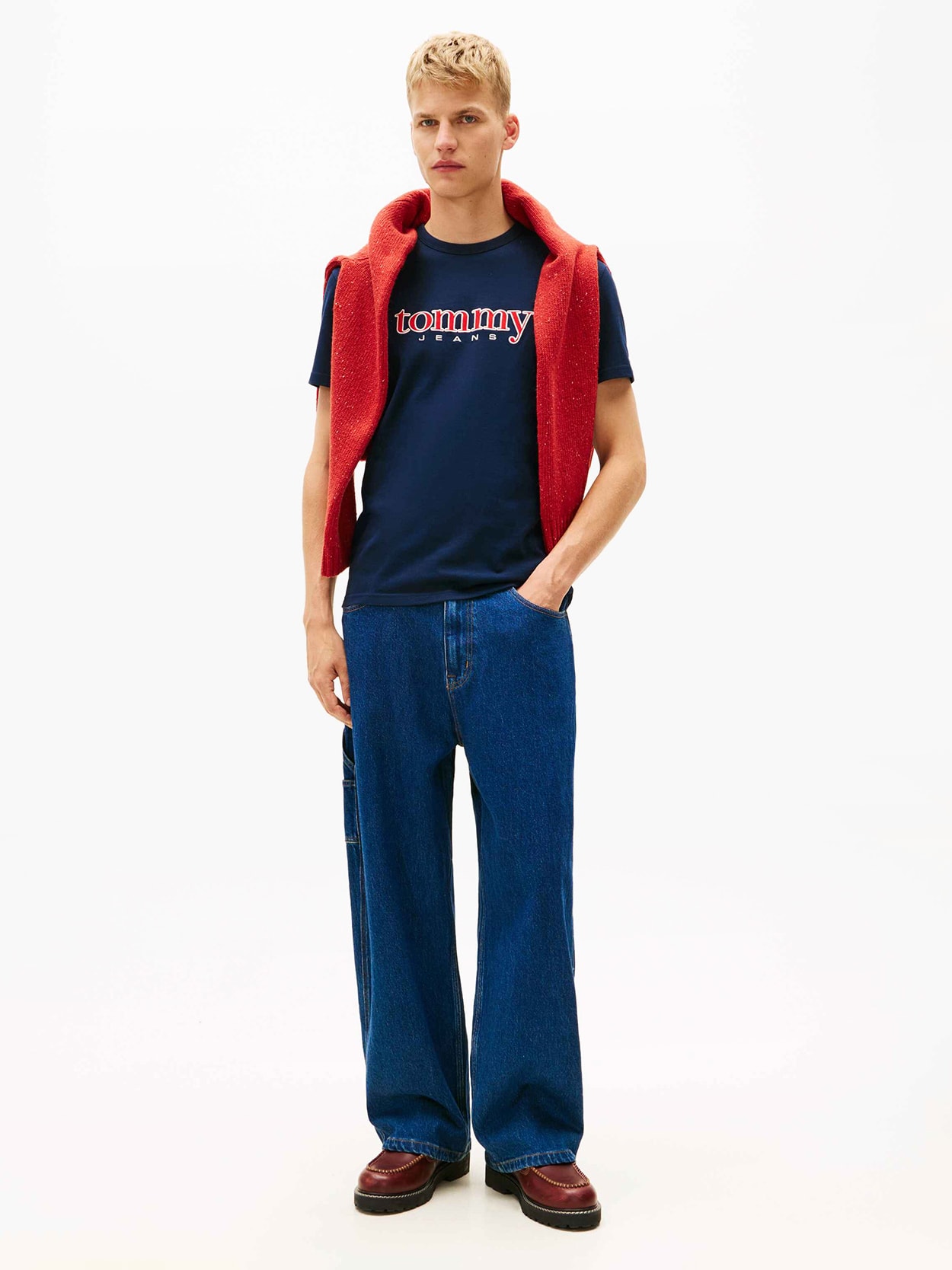 Camiseta de Malha com Aplicação de Logo