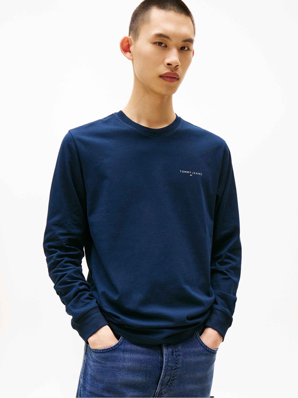 Camiseta de manga comprida slim com logo linear