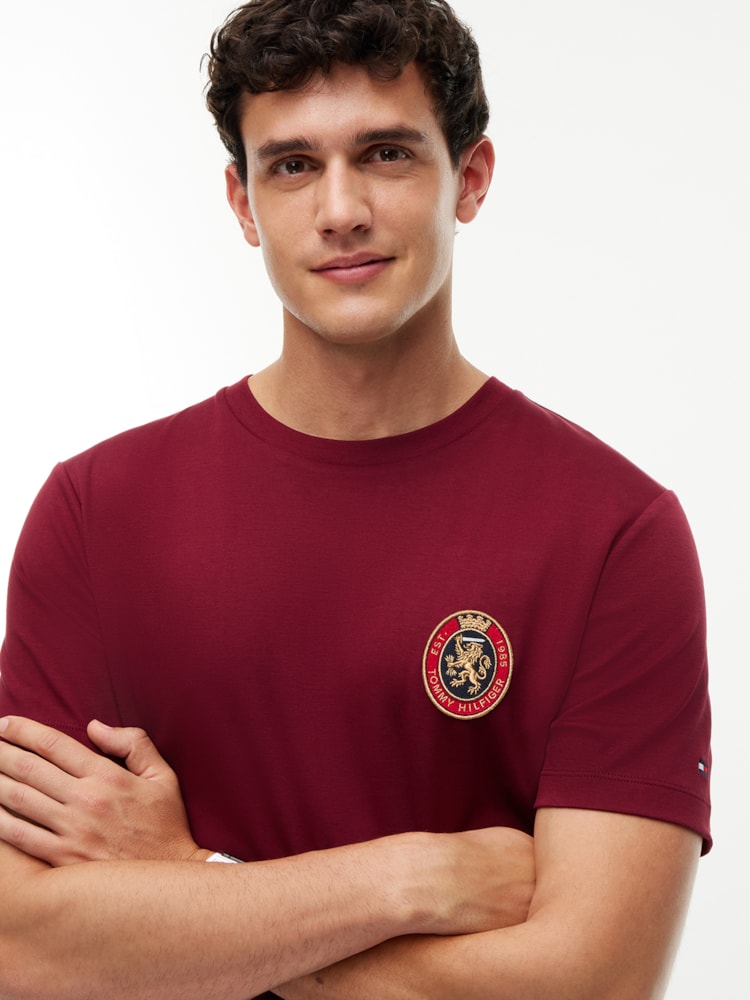 Camiseta em Algodão Fluido com Bolso e Brasão