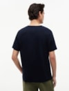 Camiseta em Algodão Pima com Gola V