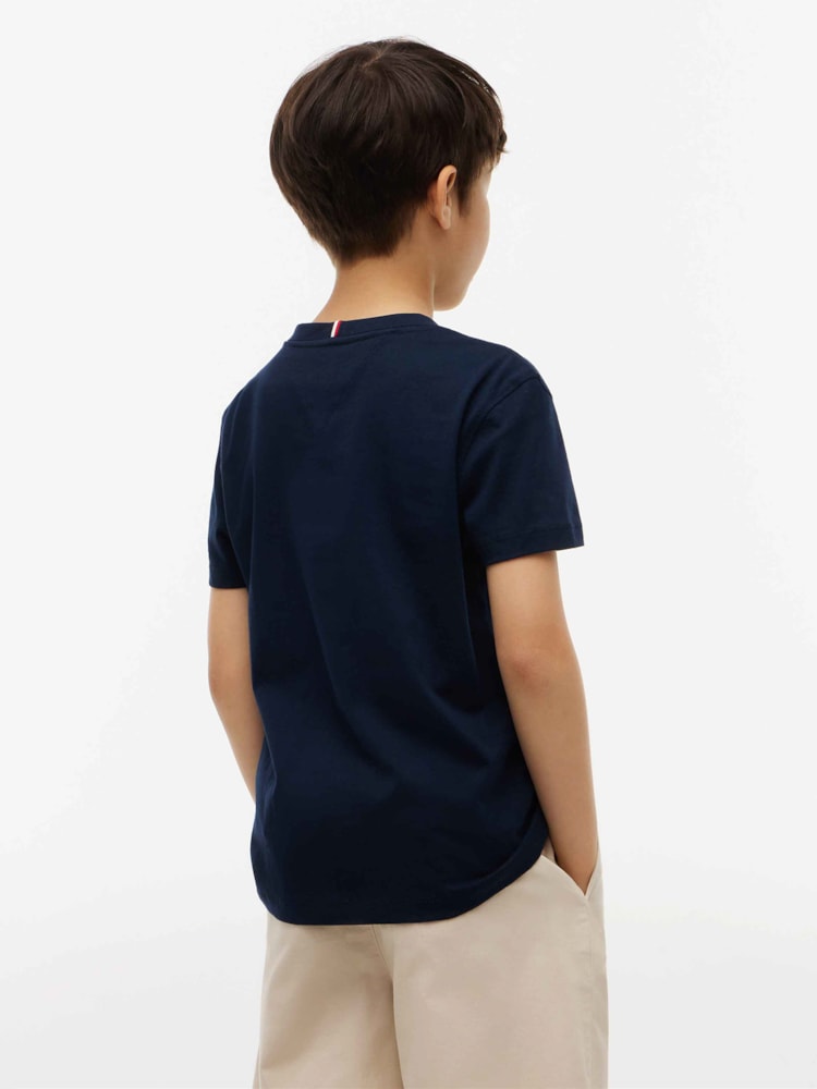 Camiseta Essential com Bordado de Bandeira
