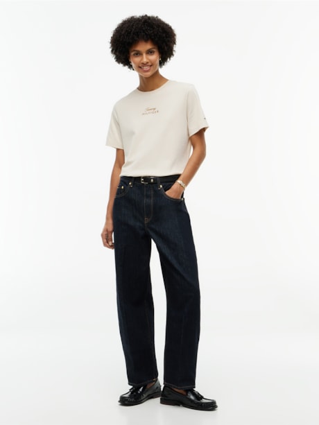 Camiseta Gola C com Bordado de Logo