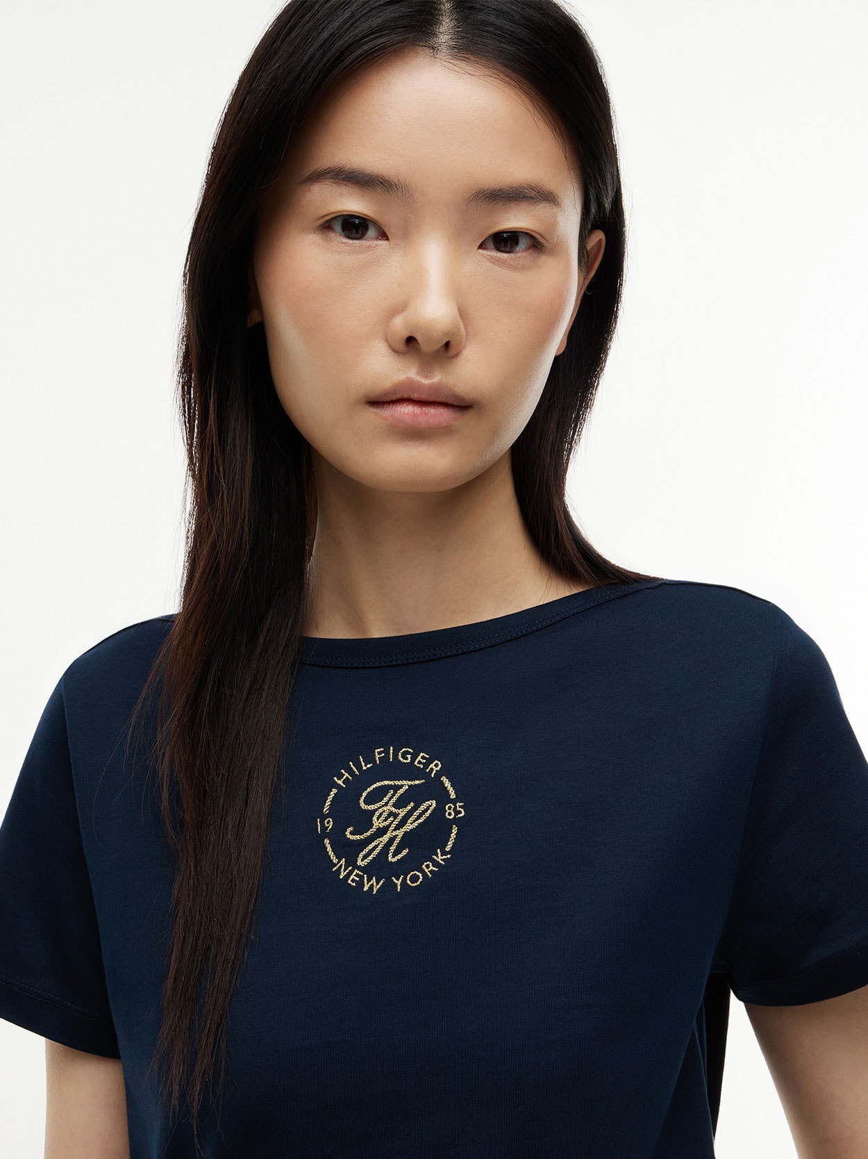Camiseta Gola Canoa e Logo em Lurex