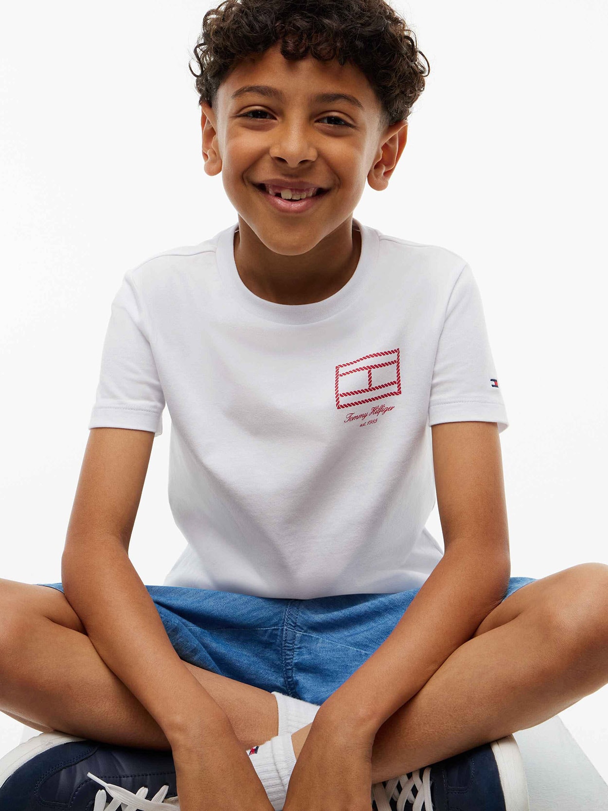 Camiseta Jersey com Logo da Bandeira em Contorno