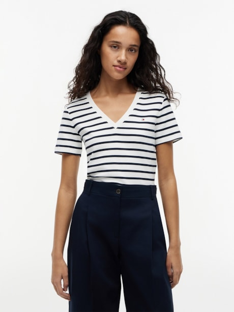 Camiseta Listrada Gola V