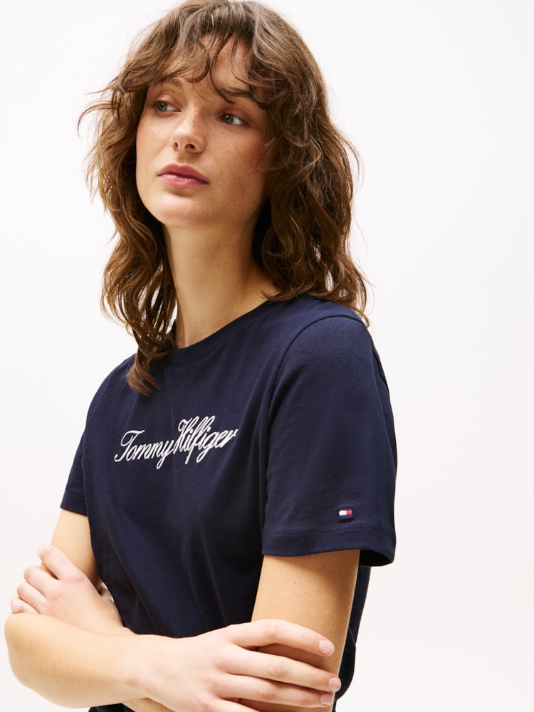 Camiseta Logo Cursivo