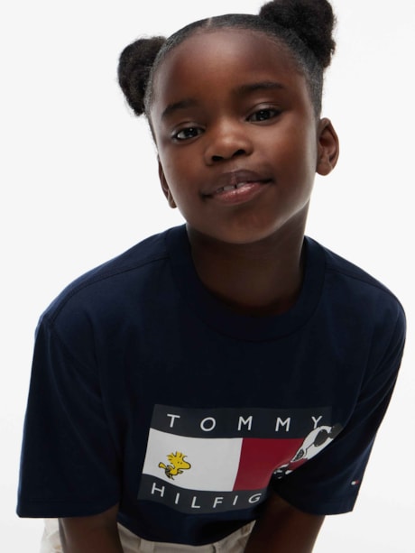 Camiseta Peanuts® em Jersey com Estampa de Bandeira