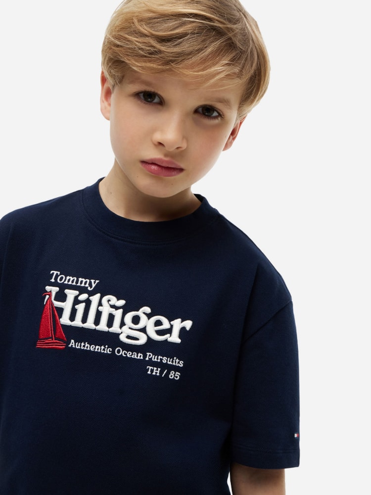 Camiseta Piqué com Logo Bordado Infantil
