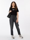 Camiseta Regular Essential com logo silkada