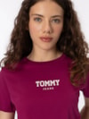 Camiseta Regular Essential com logo silkada