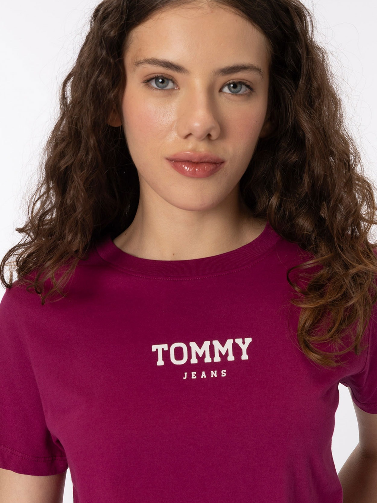 Camiseta Regular Essential com logo silkada