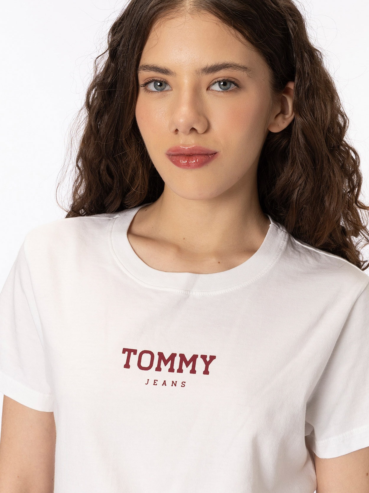 Camiseta Regular Essential com logo silkada