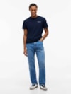 Camiseta Slim com Gola Redonda e Logo Linear